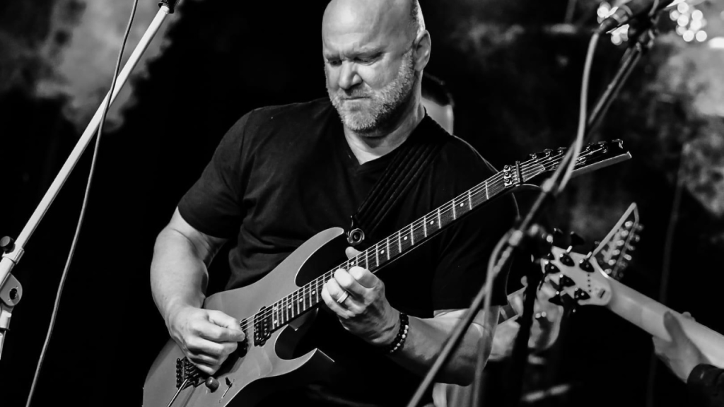 Jason Stallworth live guitar bw