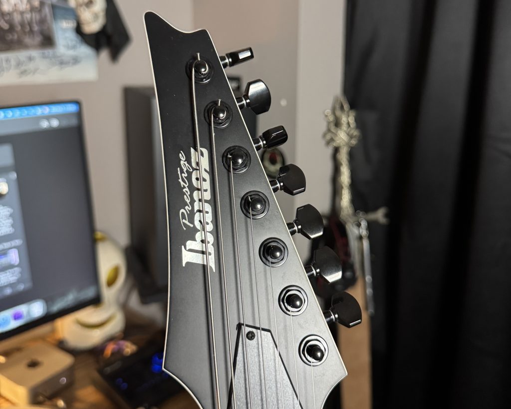 Ibanez Prestige RGR752AHBF reverse headstock